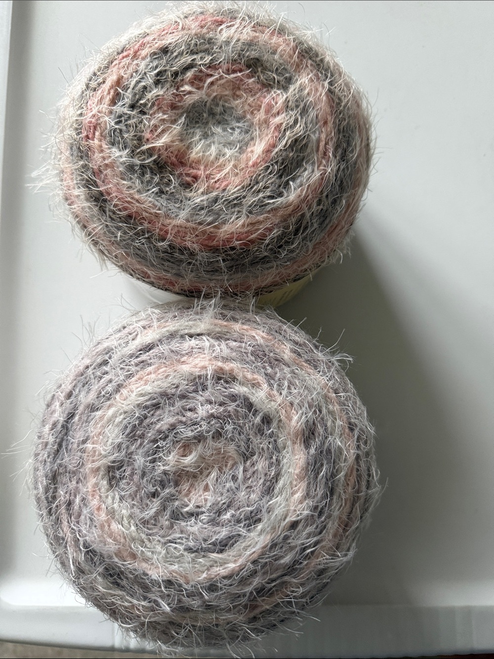 Lovely layers Latte Cakes
Size 8.8 oz ea
Lot of 2